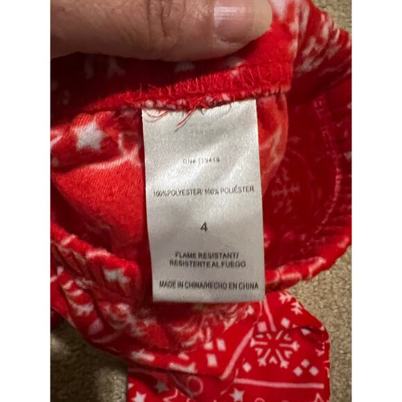 Dr. Seuss’ The Grinch Christmas holidays Toddler 3 Pc Pajama Set Socks Sz 4 Red - Picture 10 of 10